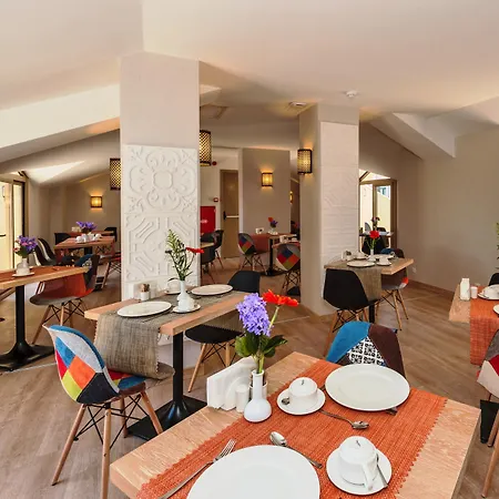 Aybar & Hotell 4*