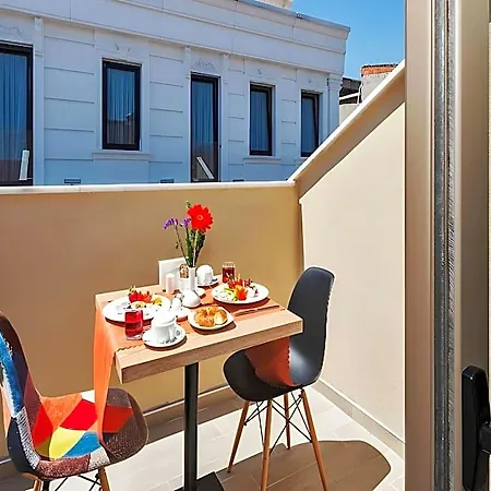 Aybar & Hotel 4*
