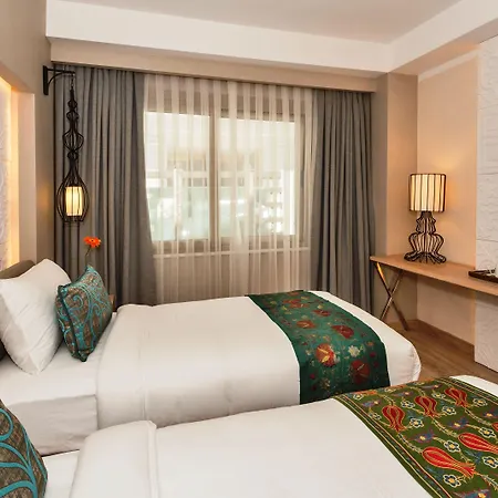 Aybar & 4* Istanbul