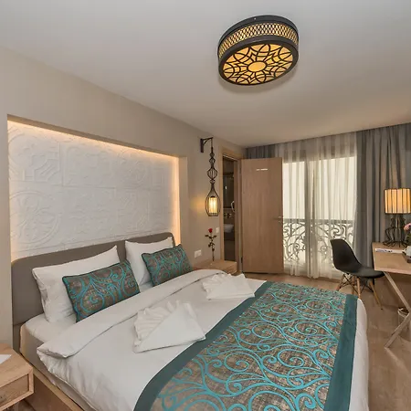 Aybar & 4* Provincia di Istanbul